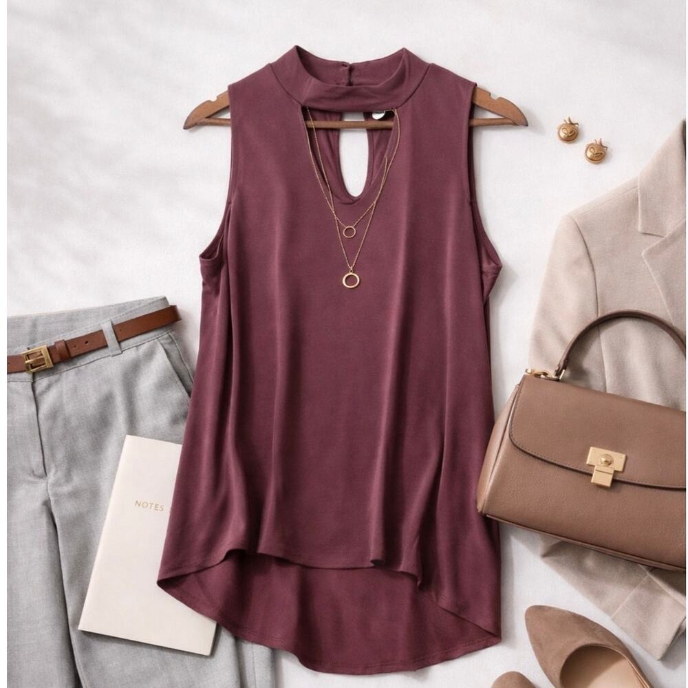 Olive + Oak Medium Mauve Sleeveless Keyhole High Low Blouse Flowy Top